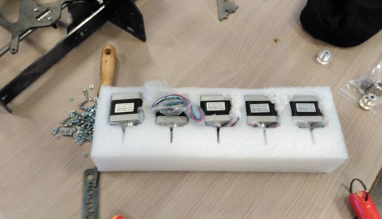 dong co buoc may in 3d