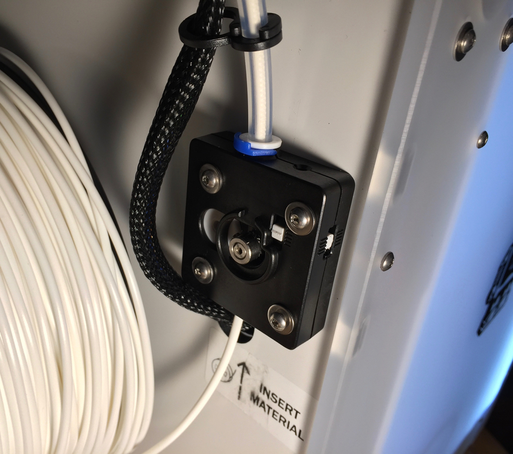 Máy ép đùn bowden 